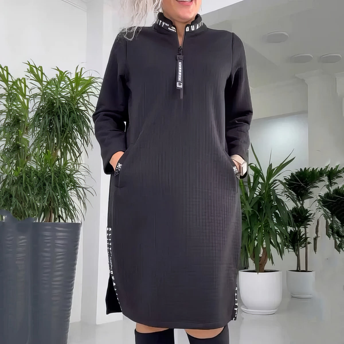 RELAXED LOOSE-FIT DRESS