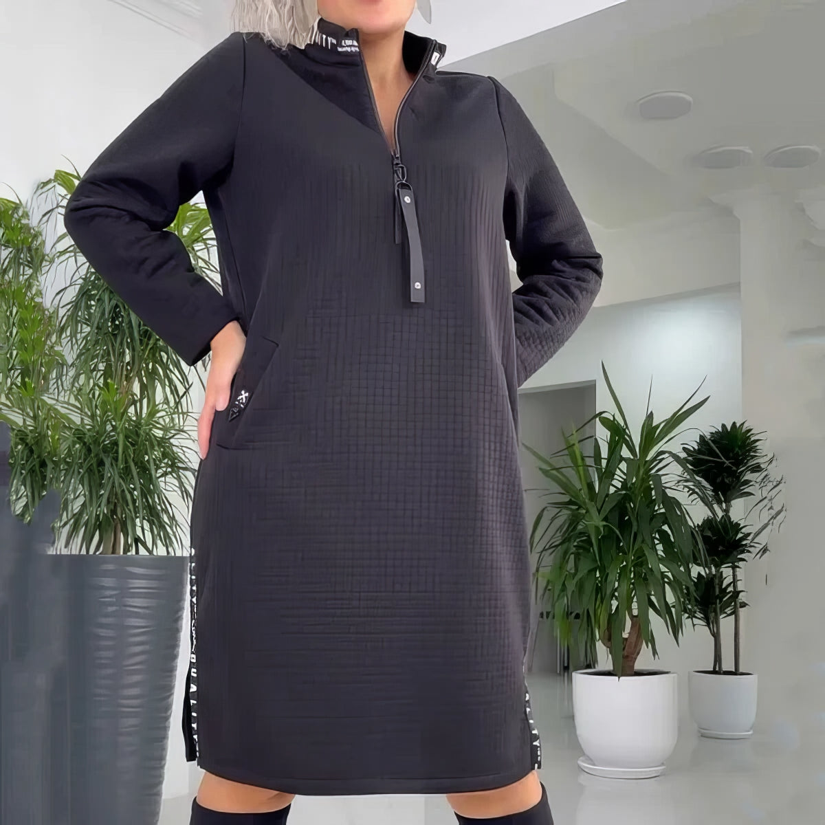 RELAXED LOOSE-FIT DRESS